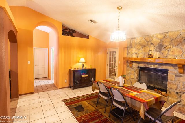 17610 Tierra Alta Drive, Las Cruces, NM 88011