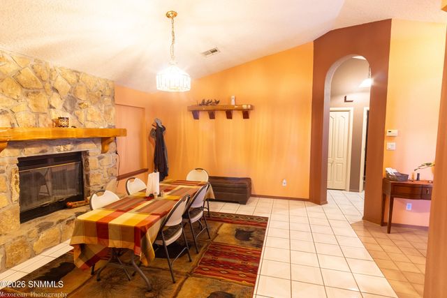 17610 Tierra Alta Drive, Las Cruces, NM 88011