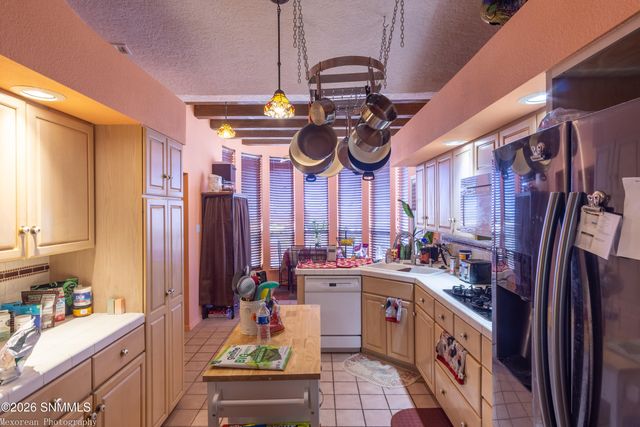 17610 Tierra Alta Drive, Las Cruces, NM 88011