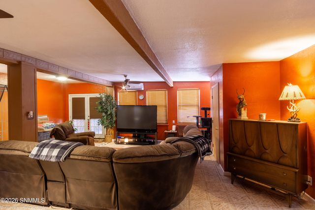 17610 Tierra Alta Drive, Las Cruces, NM 88011