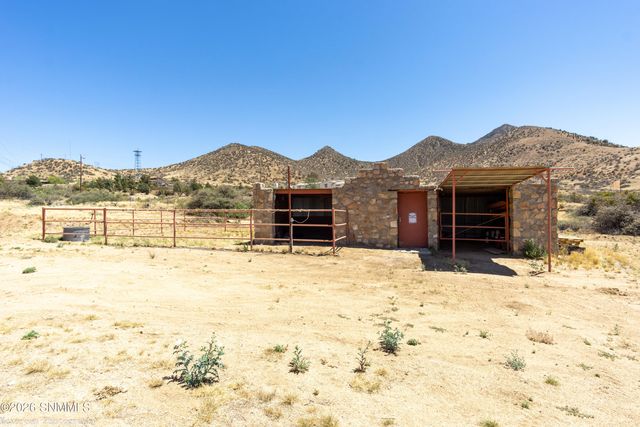 17610 Tierra Alta Drive, Las Cruces, NM 88011