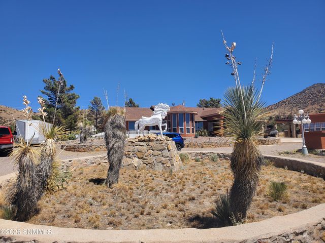 17610 Tierra Alta Drive, Las Cruces, NM 88011