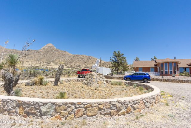 17610 Tierra Alta Drive, Las Cruces, NM 88011