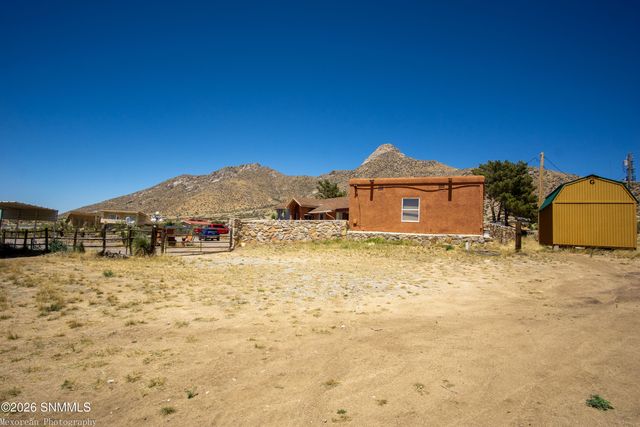 17610 Tierra Alta Drive, Las Cruces, NM 88011