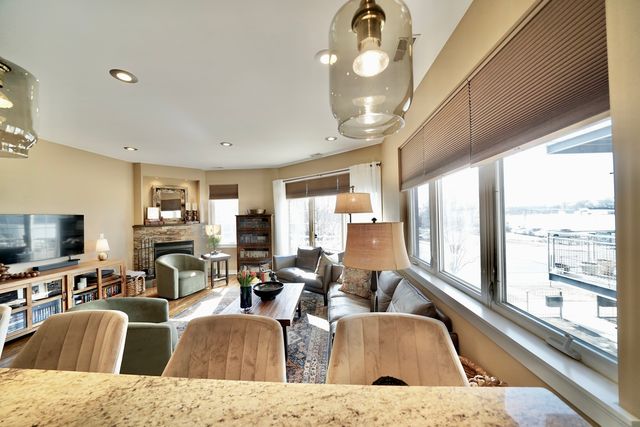 7934 W GRAND Avenue 2W, Elmwood Park, IL 60707