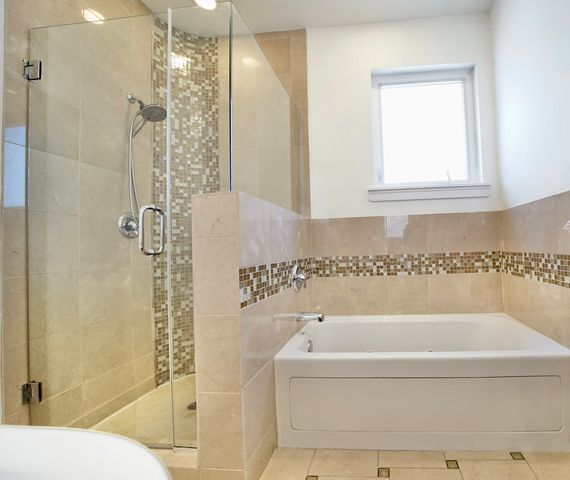 7934 W GRAND Avenue 2W, Elmwood Park, IL 60707