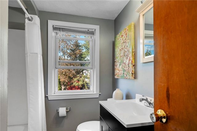 10 Maplewood Drive, Pawtucket, RI 02861