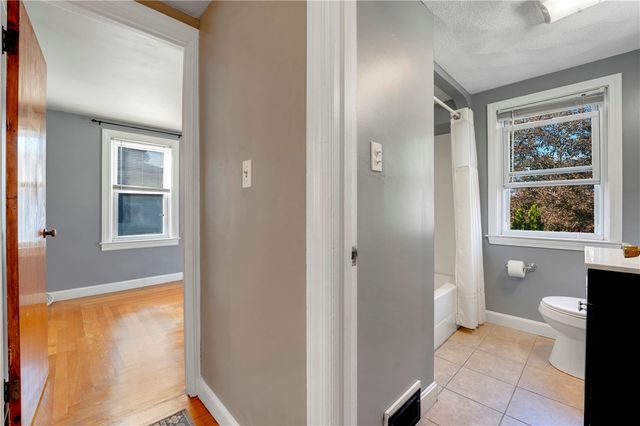 10 Maplewood Drive, Pawtucket, RI 02861