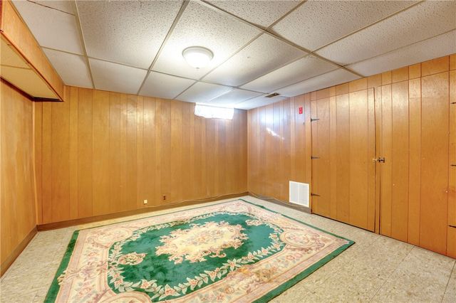 10 Maplewood Drive, Pawtucket, RI 02861