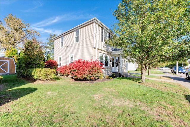 10 Maplewood Drive, Pawtucket, RI 02861