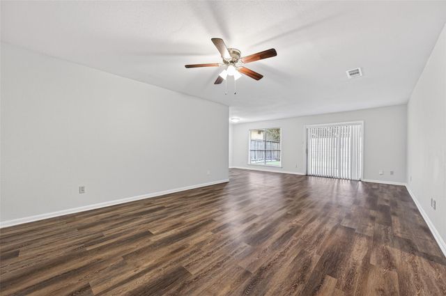 2103 Briar Ridge Drive, Rosenberg, TX 77471