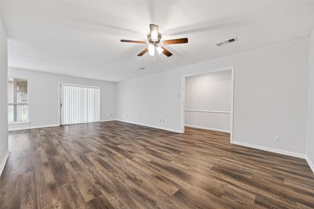 2103 Briar Ridge Drive, Rosenberg, TX 77471