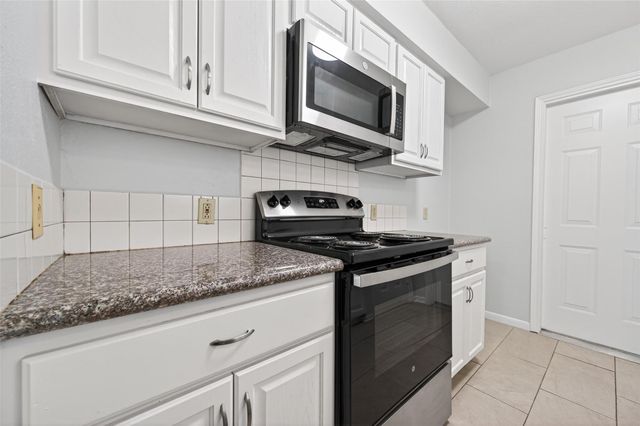 2103 Briar Ridge Drive, Rosenberg, TX 77471