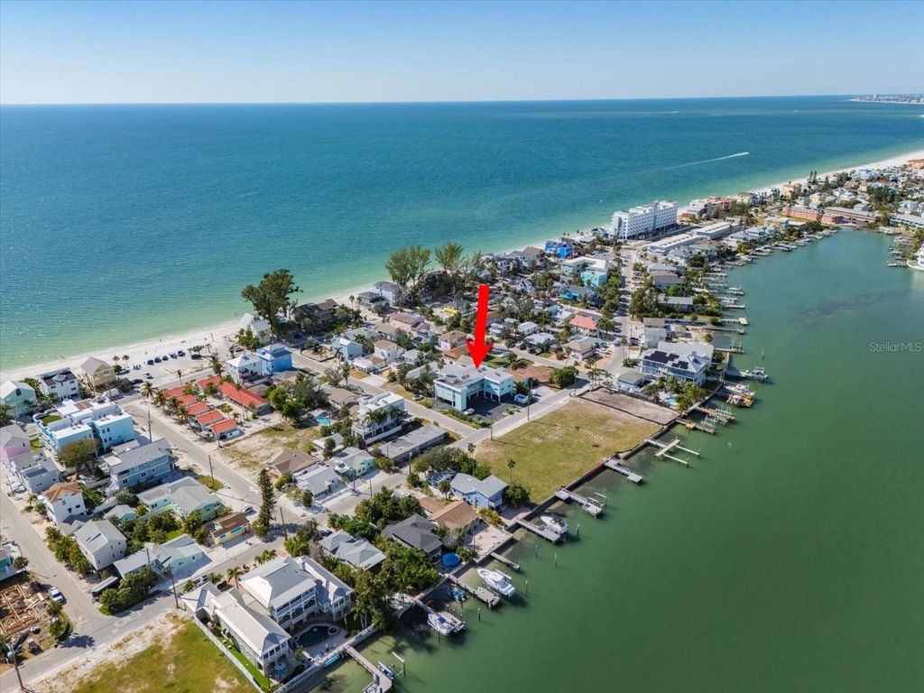 8200 BAYSHORE DRIVE 9, Treasure Island, FL 33706