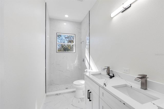 10247 LAKE DRIVE, New Port Richey, FL 34654