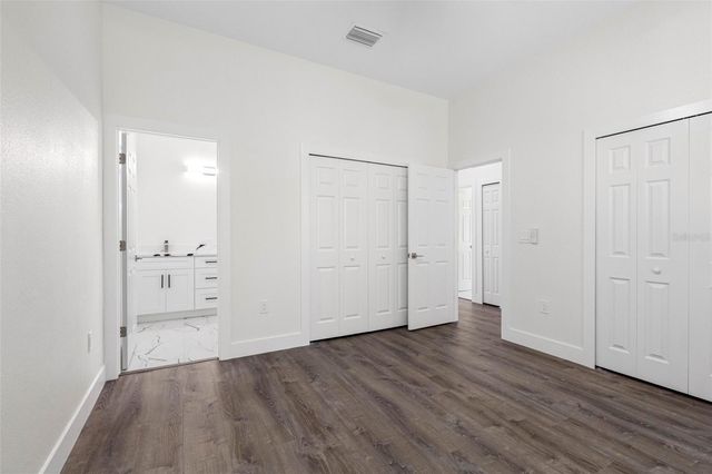 10247 LAKE DRIVE, New Port Richey, FL 34654