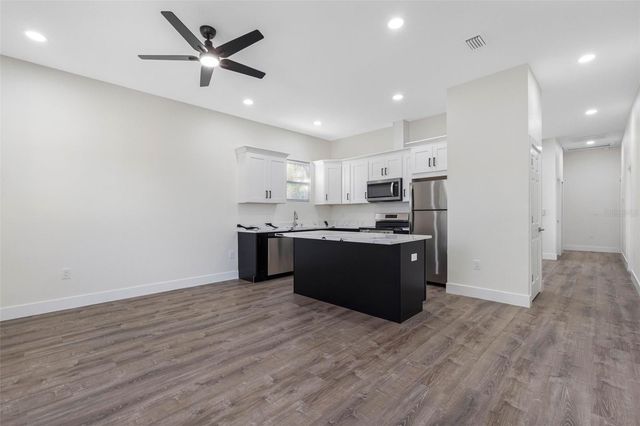 10247 LAKE DRIVE, New Port Richey, FL 34654