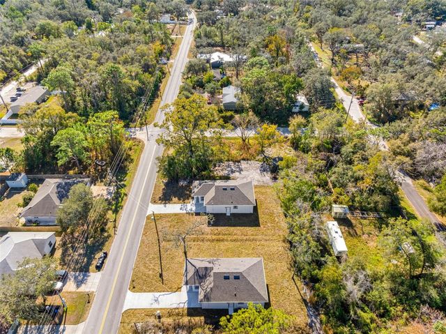 10247 LAKE DRIVE, New Port Richey, FL 34654