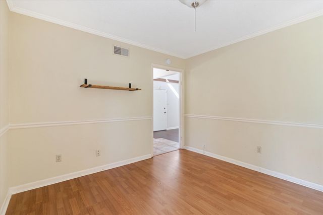 8130 SHALLOW GLEN TRL, Memphis, TN 38016