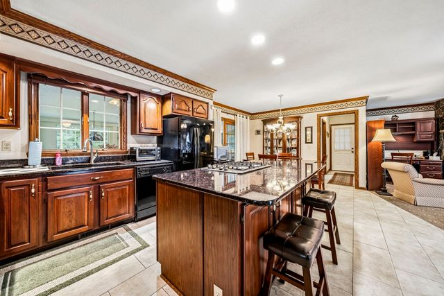 6402 DOWNHILL Drive, Erie, PA 16505