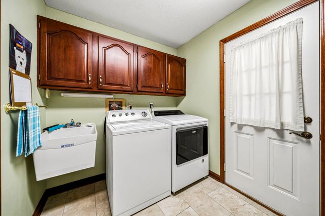 6402 DOWNHILL Drive, Erie, PA 16505