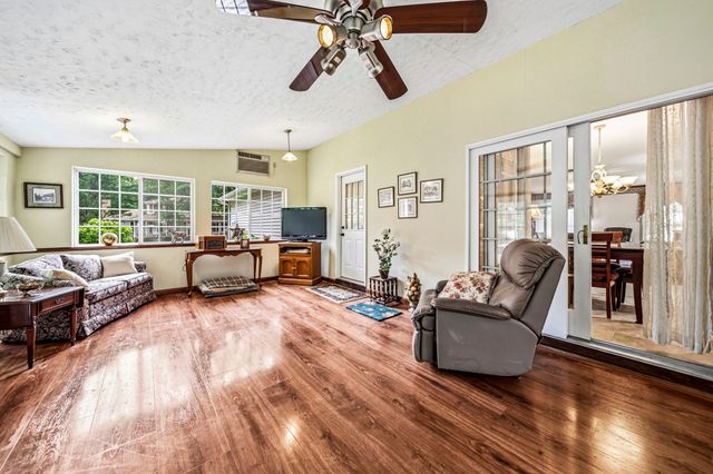 6402 DOWNHILL Drive, Erie, PA 16505