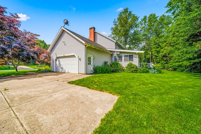 6402 DOWNHILL Drive, Erie, PA 16505