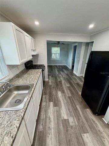 908 BEVERLY AVENUE F, Largo, FL 33770