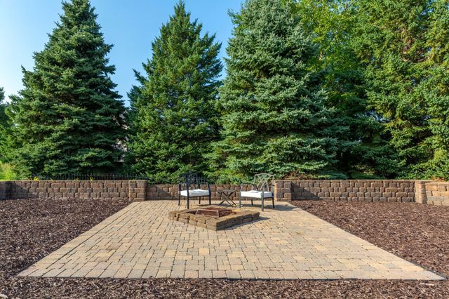 120 Callaway Court, Mankato, MN 56001