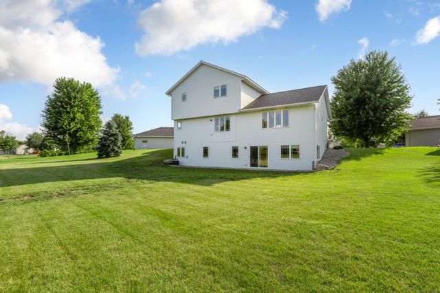 120 Callaway Court, Mankato, MN 56001