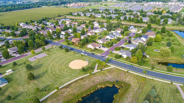 120 Callaway Court, Mankato, MN 56001