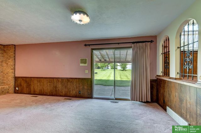 15116 Versaille Street, Bellevue, NE 68123