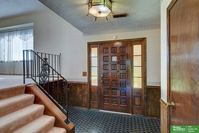 15116 Versaille Street, Bellevue, NE 68123
