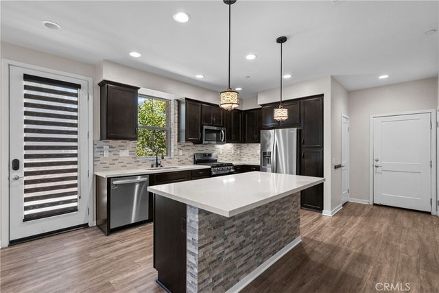 105 Red Brick, Simi Valley, CA 93065