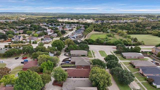 785 Eldorado Drive, Desoto, TX 75115