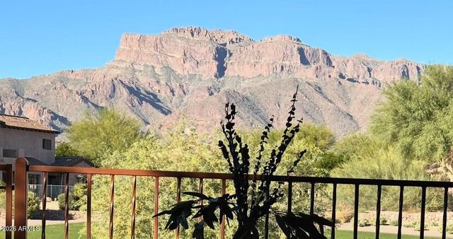 7460 E GOLDEN EAGLE Circle, Gold Canyon, AZ 85118