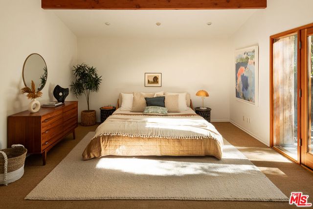 4100 Madelia Avenue, Los Angeles, CA 91403