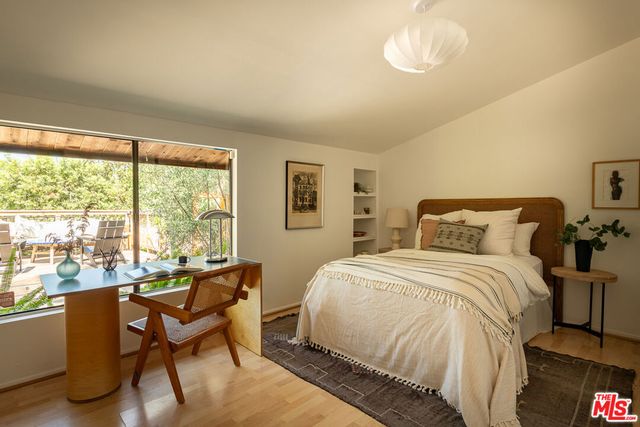 4100 Madelia Avenue, Los Angeles, CA 91403