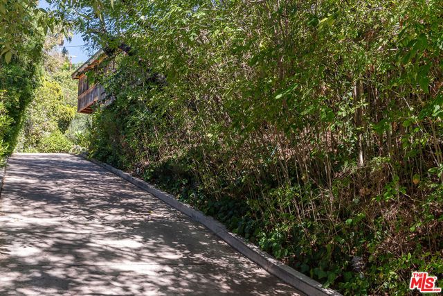 4100 Madelia Avenue, Los Angeles, CA 91403