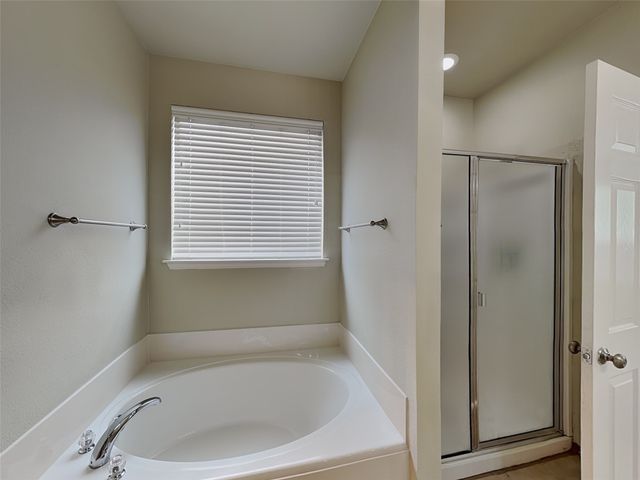 508 Lead Creek Drive, Fort Worth, TX 76131