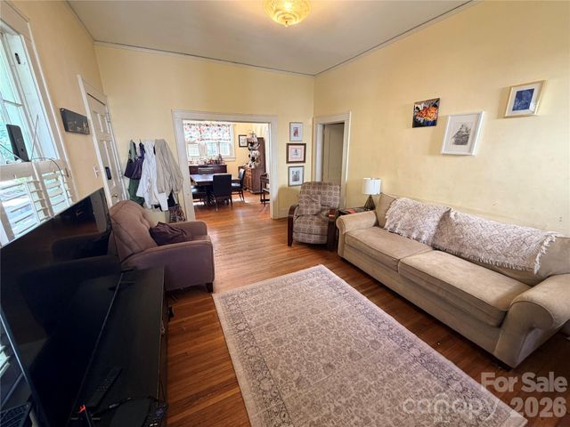 2104 Midwood Place, Charlotte, NC 28205