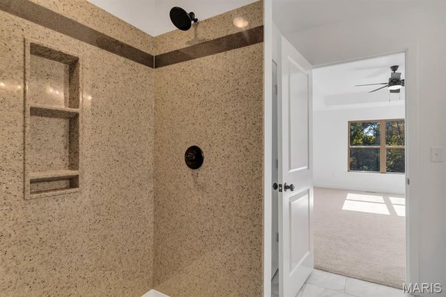 206 Wrigley Field, Bethalto, IL 62010