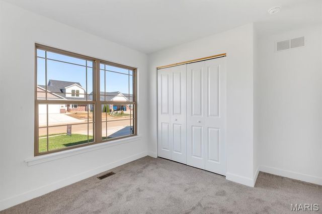 206 Wrigley Field, Bethalto, IL 62010