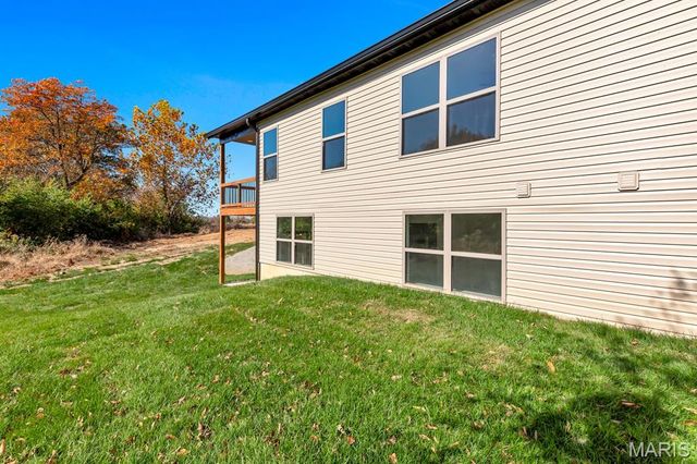 206 Wrigley Field, Bethalto, IL 62010