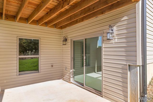 206 Wrigley Field, Bethalto, IL 62010