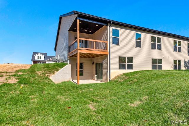 206 Wrigley Field, Bethalto, IL 62010