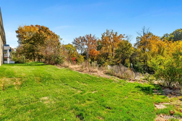 206 Wrigley Field, Bethalto, IL 62010