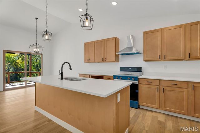 206 Wrigley Field, Bethalto, IL 62010