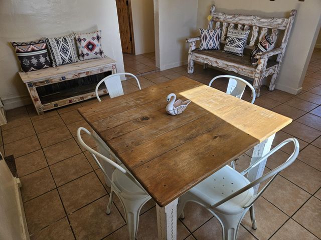 534 MISSION Avenue NE, Albuquerque, NM 87107