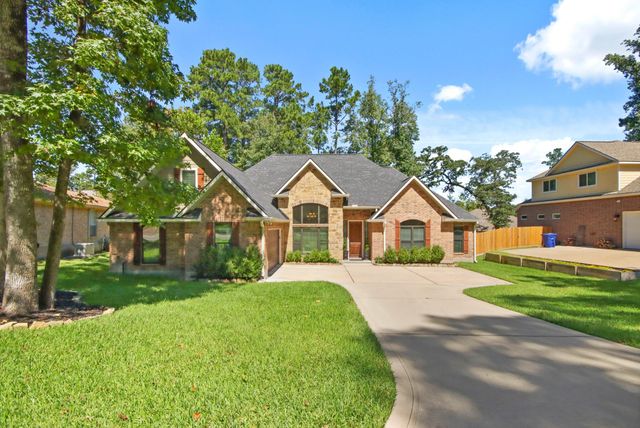 1921 Rollingwood Drive, Huntsville, TX 77340